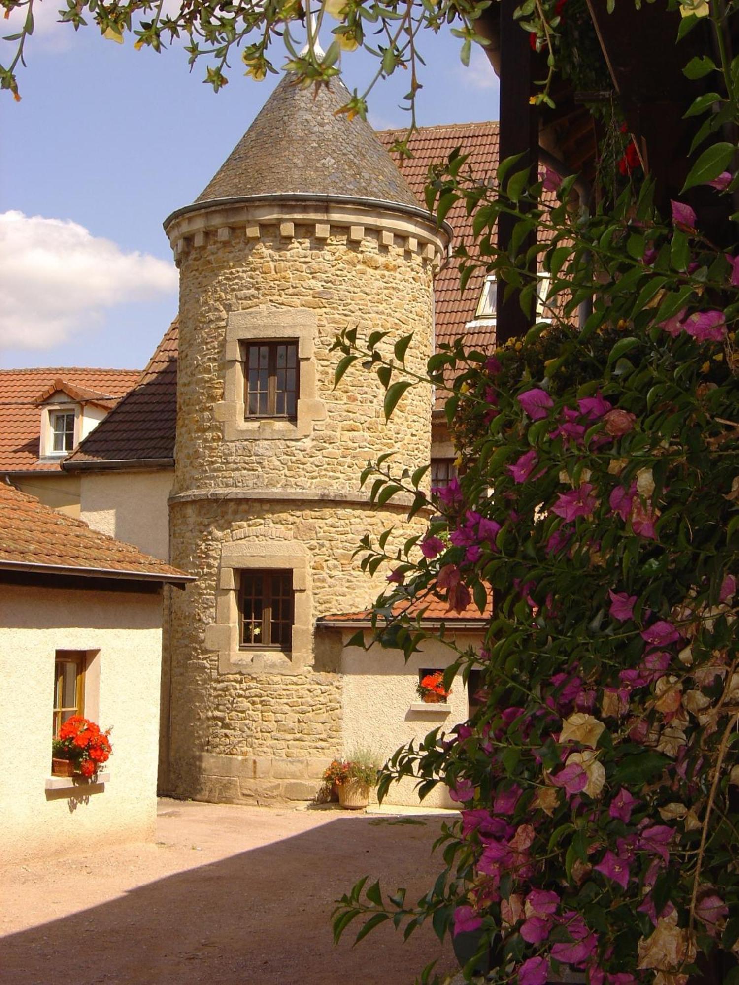 Logis Des Trois Maures Couches Exterior foto